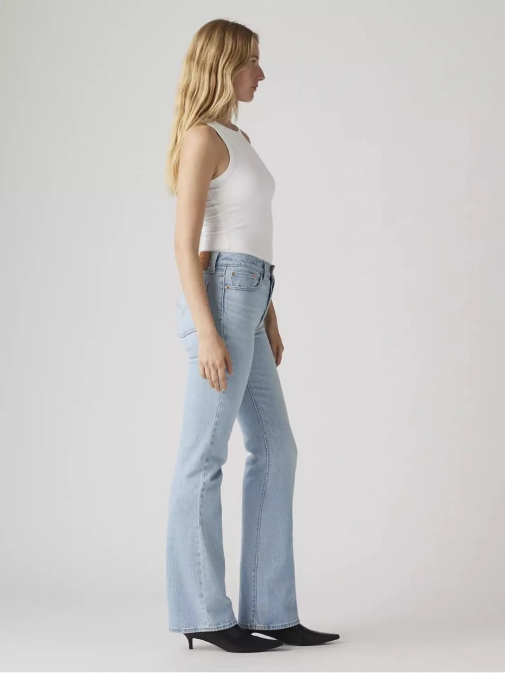 LEVI's Wedgie Bootcut Jean 27 LIKE NEW - Picture 3 of 13